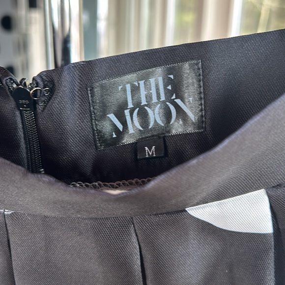 Black & White Large Polka Dot Satiny Circle Skirt SZ M - Picture 4 of 7